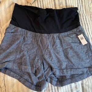 Linen maternity shorts